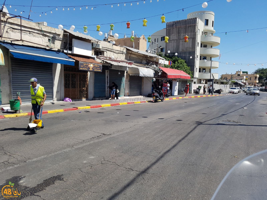 صور: اغلاق المحلات وشلّ الحركة التجارية بيافا واعتقال شابين